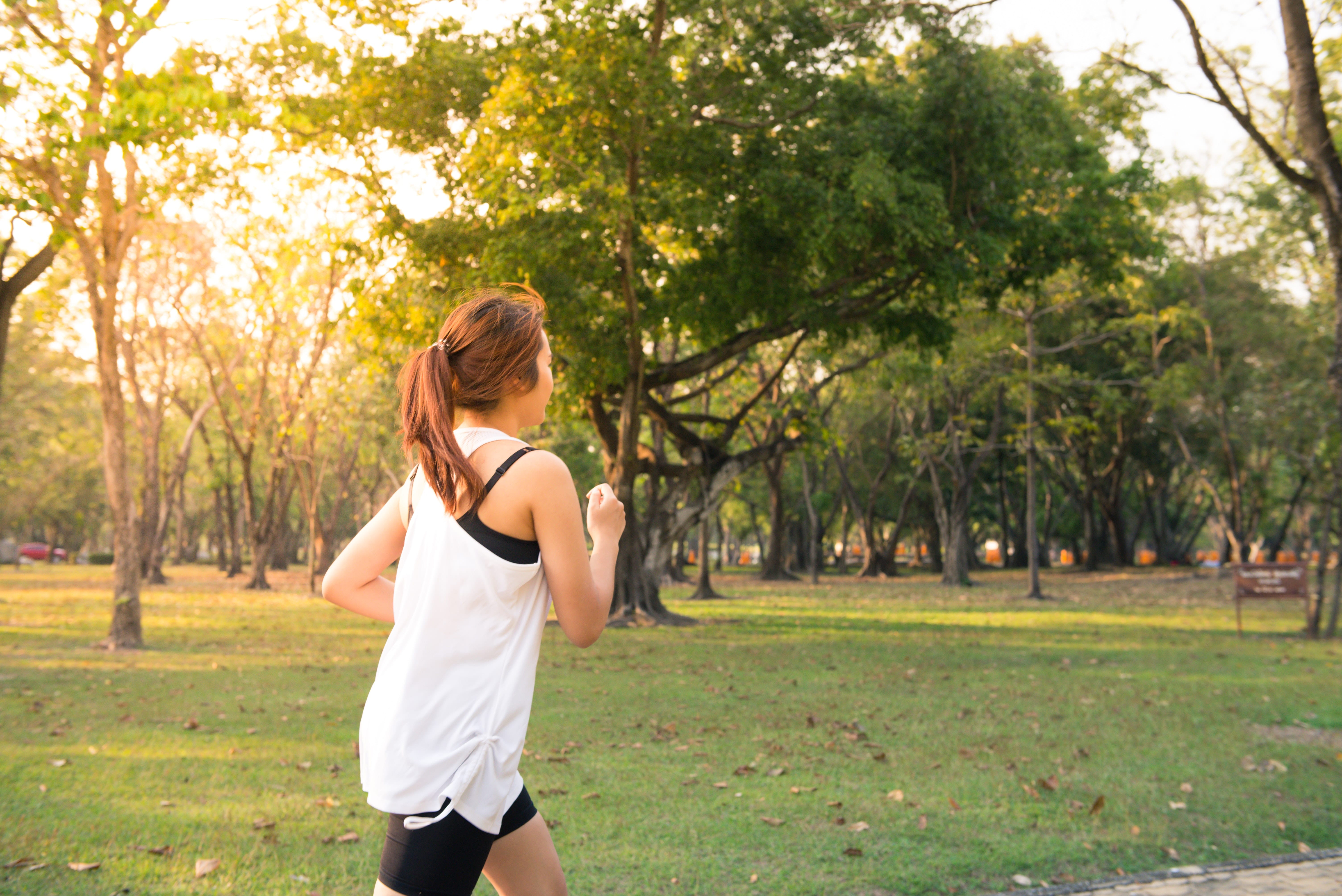 I am running in the park. Пробежка в парке. Бег в парке. Утренняя пробежка. Парк для пробежки.