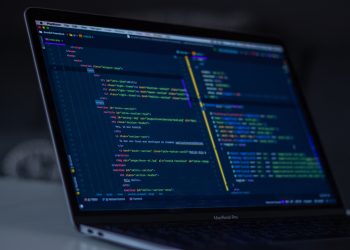Belajar Coding Gratis Lewat YouTube, Memangnya Bisa?