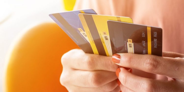 Tips Membuat dan Lolos Pengajuan Kartu Kredit